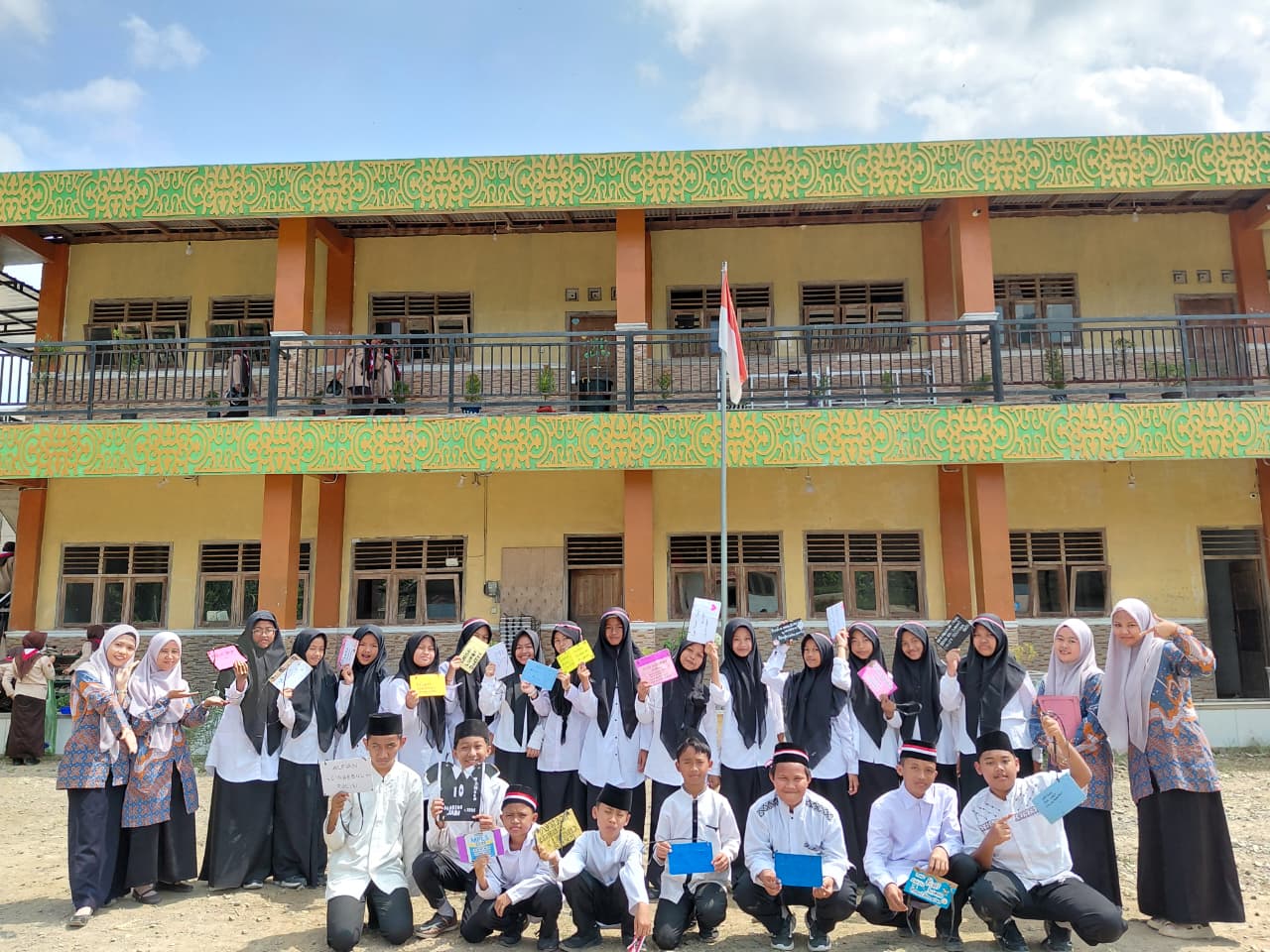 Kegiatan Masa Pengenalan Lingkungan Sekolah (MPLS)
